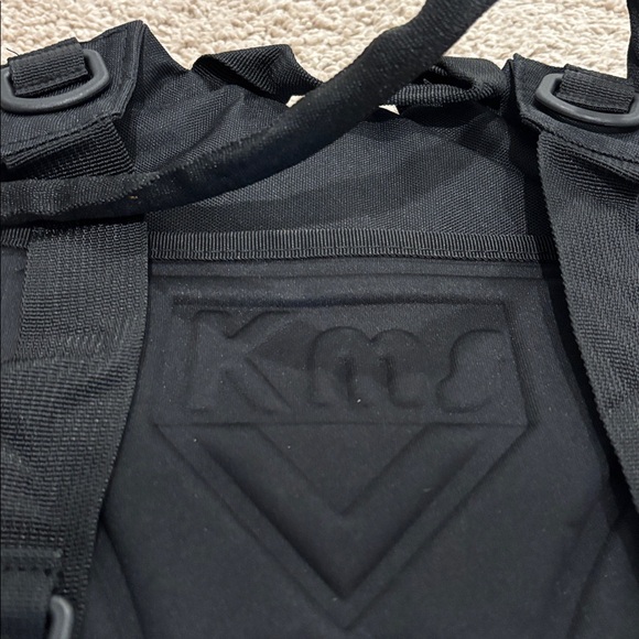 KMS Hydration Backpack - Picture 3 of 7